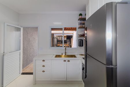 Casa à venda com 113m², 3 quartos e 2 vagasCozinha
