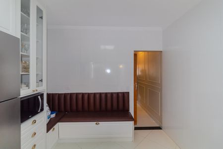 Casa à venda com 113m², 3 quartos e 2 vagasCozinha