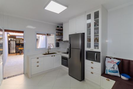 Casa à venda com 113m², 3 quartos e 2 vagasCozinha