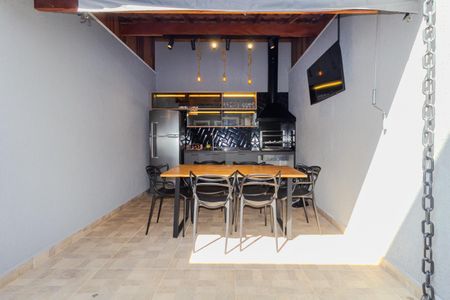 Casa à venda com 113m², 3 quartos e 2 vagasChurrasqueira