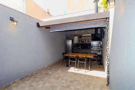 Casa à venda com 113m², 3 quartos e 2 vagasChurrasqueira
