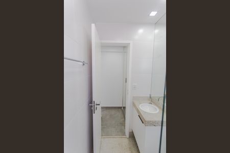 Apartamento à venda com 108m², 1 quarto e 1 vaga Apartamento à venda com 108m², 1 quarto e 1 vagaBanheiro da Suíte na Cobertura