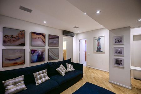 Apartamento à venda com 246m², 4 quartos e 4 vagasSala de Tv