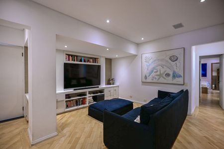 Apartamento à venda com 246m², 4 quartos e 4 vagasSala de Tv