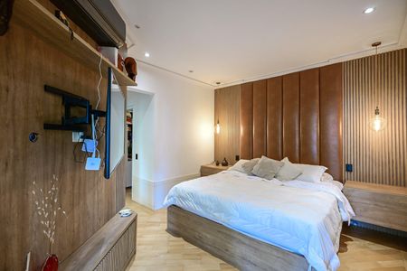 Apartamento à venda com 246m², 4 quartos e 4 vagasSuíte 1