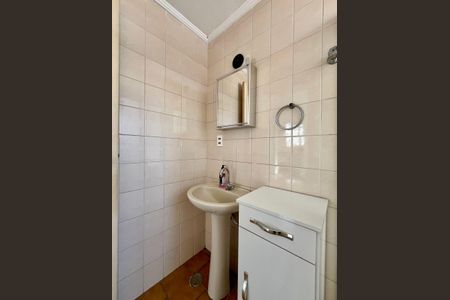 Banheiro de apartamento para alugar com 1 quarto, 30m² em Vila Itapura, Campinas
