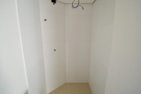 Apartamento à venda com 75m², 2 quartos e 1 vagaBanheiro Social