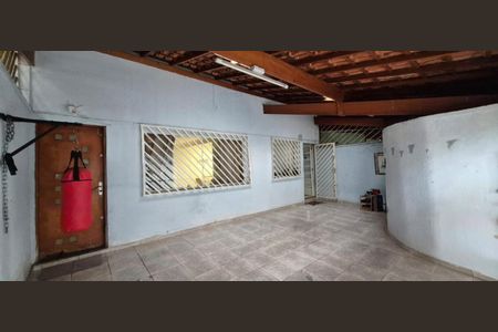 Casa à venda com 130m², 3 quartos e 2 vagasFoto 02