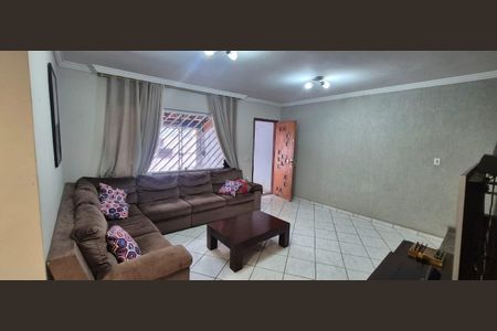 Foto 05 de casa à venda com 3 quartos, 130m² em Vila Gumercindo, São Paulo