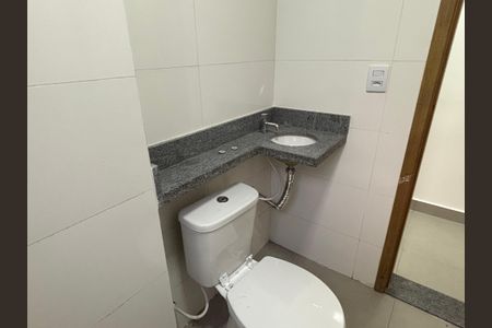 Apartamento para alugar com 37m², 1 quarto e sem vagaBanheiro