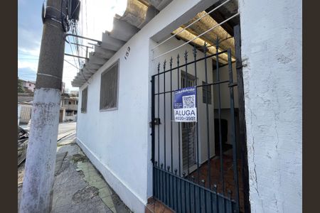 Casa para alugar com 30m², 1 quarto e sem vaga Casa para alugar com 30m², 1 quarto e sem vagaFachada com plaquinha