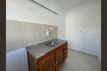 Cozinha de casa para alugar com 1 quarto, 30m² em Jaguaré, São Paulo