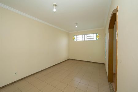 Casa para alugar com 360m², 3 quartos e 3 vagasSALA