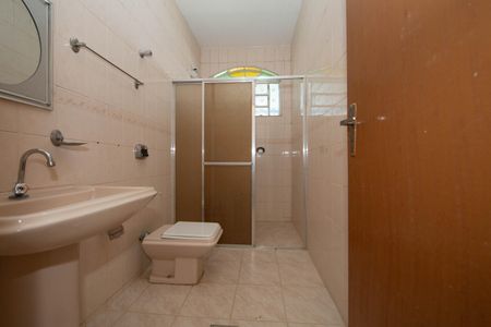 Casa para alugar com 360m², 3 quartos e 3 vagasBANHEIRO2