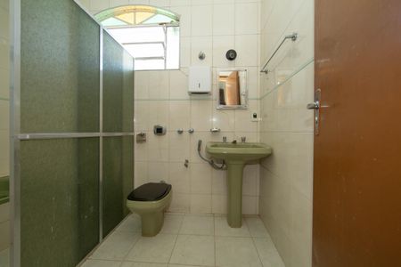 Casa para alugar com 360m², 3 quartos e 3 vagasBANHEIRO1