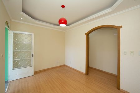 SALA de casa para alugar com 3 quartos, 360m² em Camargos, Belo Horizonte