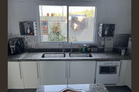 Casa de Condomínio para alugar com 3 quartos, 164m² em Vargem Pequena, Rio de Janeiro