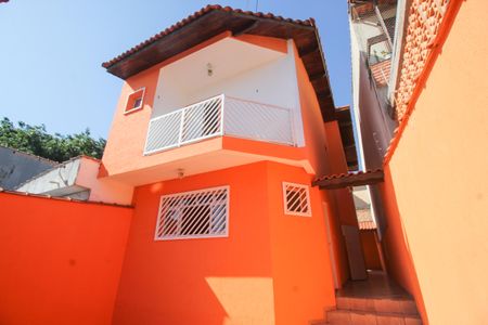Casa para alugar com 140m², 3 quartos e 2 vagasFrente