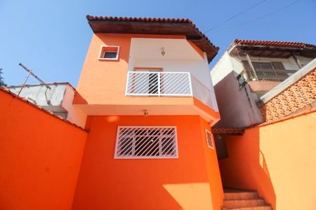 Casa para alugar com 140m², 3 quartos e 2 vagasFrente