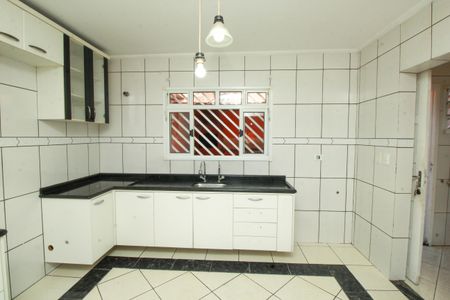 Casa para alugar com 140m², 3 quartos e 2 vagasCozinha