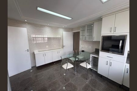 Apartamento à venda com 168m², 3 quartos e 4 vagasFoto 42