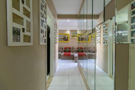 Apartamento para alugar com 89m², 3 quartos e 1 vaga Apartamento para alugar com 89m², 3 quartos e 1 vagaCorredor