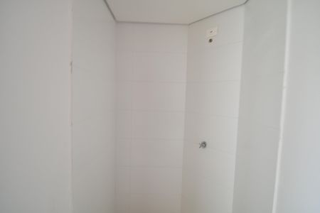 Apartamento à venda com 64m², 2 quartos e 1 vagaBanheiro Social
