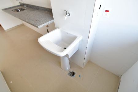 Apartamento à venda com 64m², 2 quartos e 1 vagaÁrea de Serviço