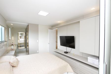 Apartamento à venda com 270m², 4 quartos e 3 vagasQuarto 1 - Suíte