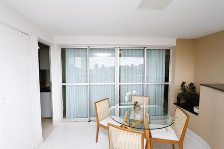 Apartamento à venda com 270m², 4 quartos e 3 vagasVaranda da Sala