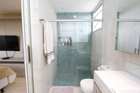 Apartamento à venda com 270m², 4 quartos e 3 vagasBanheiro da Suíte 1