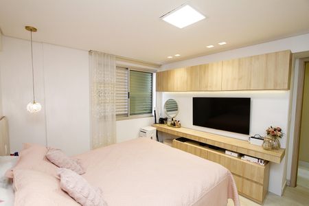 Apartamento à venda com 270m², 4 quartos e 3 vagasQuarto 3
