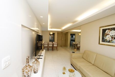 Apartamento à venda com 270m², 4 quartos e 3 vagasSala 2
