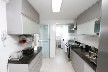 Apartamento à venda com 270m², 4 quartos e 3 vagasCozinha