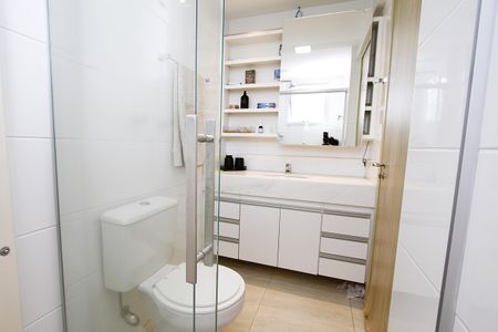 Apartamento à venda com 270m², 4 quartos e 3 vagasBanheiro da Suíte 2