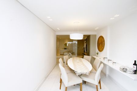 Apartamento à venda com 270m², 4 quartos e 3 vagasSala 1