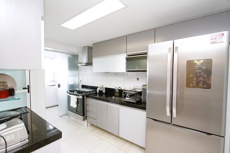 Apartamento à venda com 270m², 4 quartos e 3 vagasCozinha