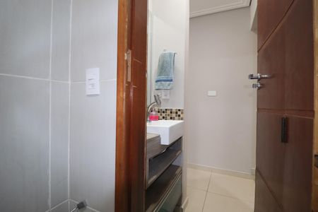 Casa à venda com 110m², 2 quartos e 2 vagasBanheiro 2