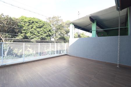 Casa à venda com 110m², 2 quartos e 2 vagasVaranda