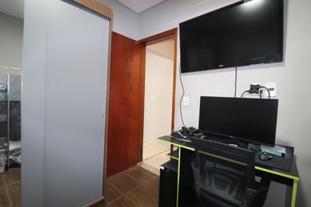 Casa à venda com 110m², 2 quartos e 2 vagasQuarto 2