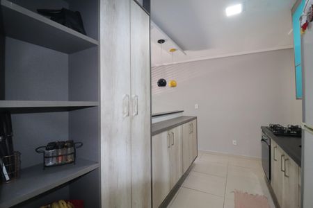 Casa à venda com 110m², 2 quartos e 2 vagasCozinha