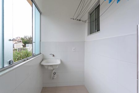 Casa de condomínio à venda com 55m², 2 quartos e 1 vaga Casa de condomínio à venda com 55m², 2 quartos e 1 vagaÁrea de serviço