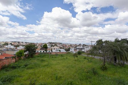 Casa de condomínio à venda com 55m², 2 quartos e 1 vaga Casa de condomínio à venda com 55m², 2 quartos e 1 vagaSala - Vista