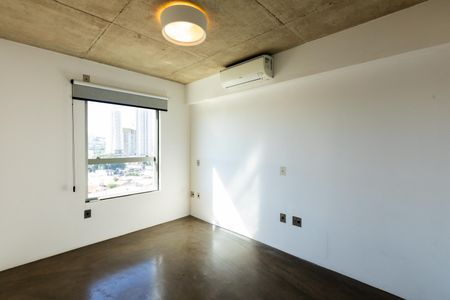 Quarto 1 de apartamento à venda com 2 quartos, 70m² em Cambuí, Campinas