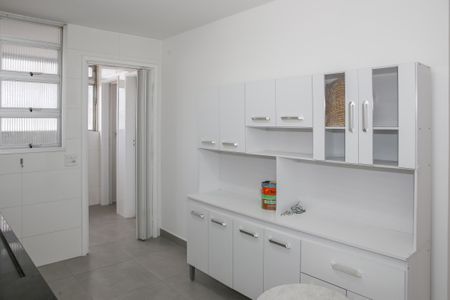 Apartamento para alugar com 104m², 2 quartos e 2 vagasCozinha