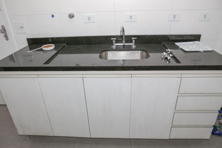 Apartamento para alugar com 104m², 2 quartos e 2 vagasCozinha