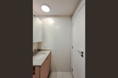 Banheiro de kitnet/studio para alugar com 1 quarto, 25m² em Vila Mariana, São Paulo