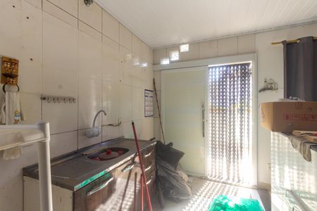 Casa para alugar com 100m², 2 quartos e sem vagaCozinha e Área de Serviço