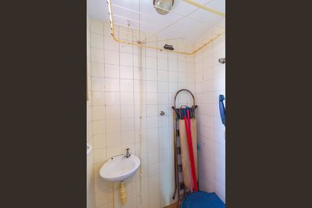 Apartamento à venda com 43m², 1 quarto e 1 vagaBanheiro - Área de Serviço