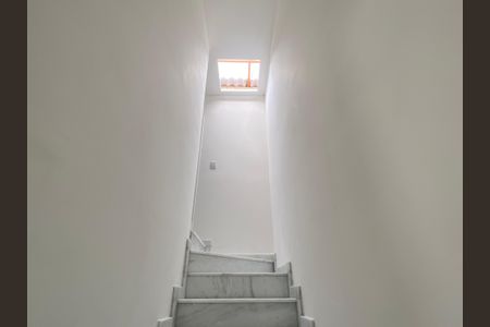 Casa de condomínio à venda com 94m², 2 quartos e 2 vagasSala